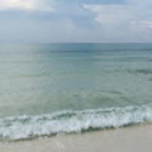 Meet your Posher, Davilyn - Picture 1 of 1